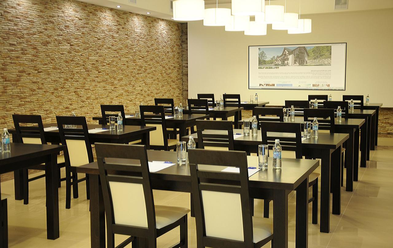 Hotel Klaudia Juszczyn Exterior photo